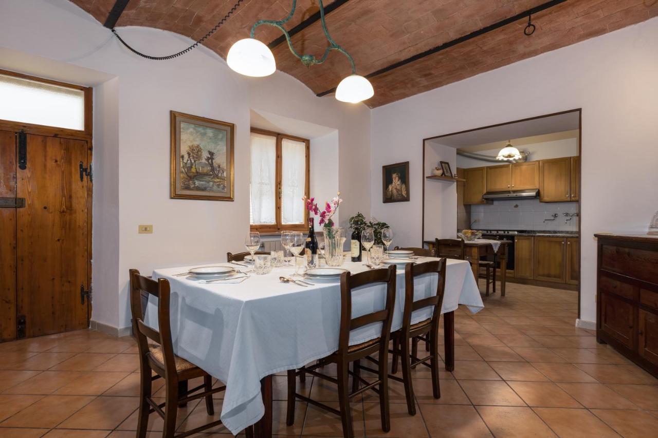 Enchanting Flat With Patio In Abbadia A Isola Monteriggioni Exteriér fotografie