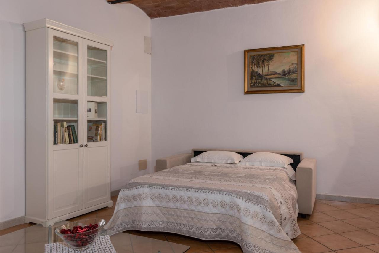 Enchanting Flat With Patio In Abbadia A Isola Monteriggioni Exteriér fotografie